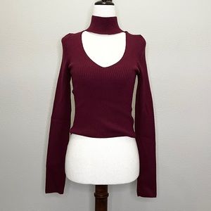 NWT Ribbed Crop Keyhole Sweater burgundy S / M